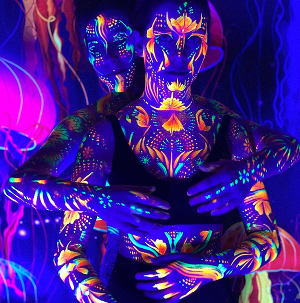 Package👩🏻‍🎤"Glow Up" UV Party