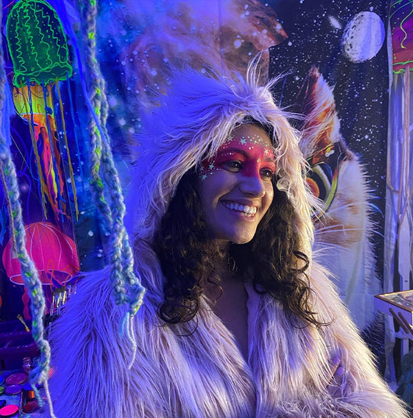 Package👩🏻‍🎤"Glow Up" UV Party